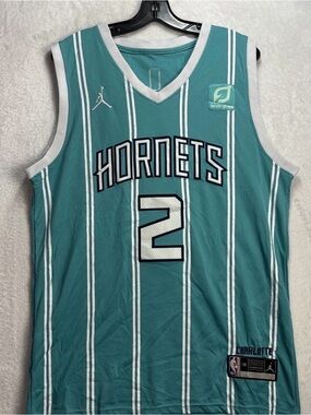 LaMelo Ball ROOKIE JERSEY!T Charlotte Hornets #2 size 50 (XL)